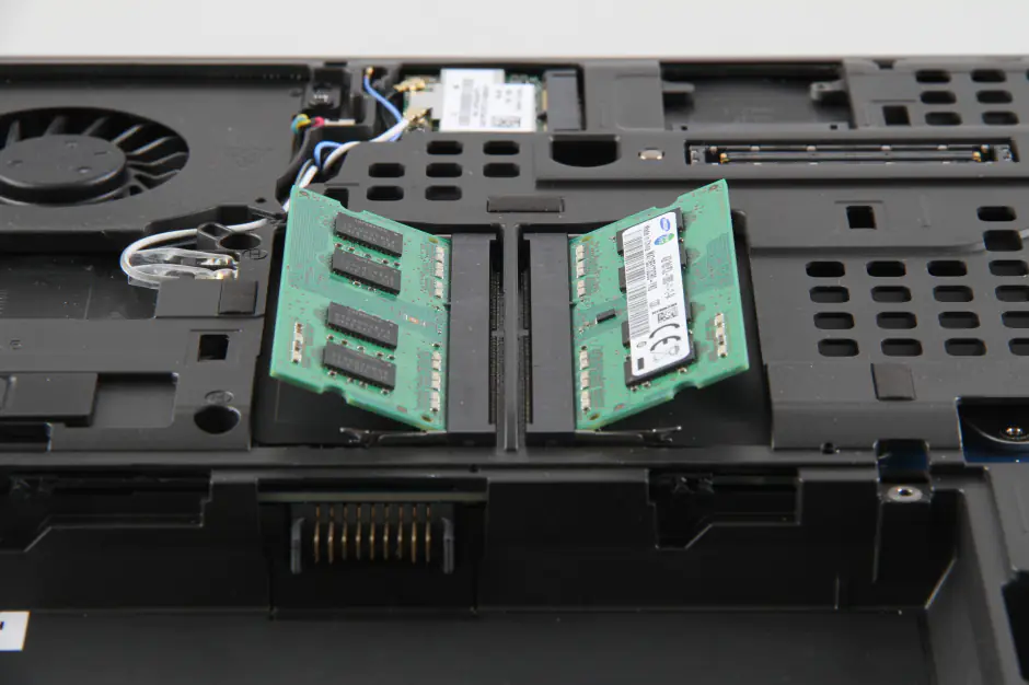 Remove the memory modules